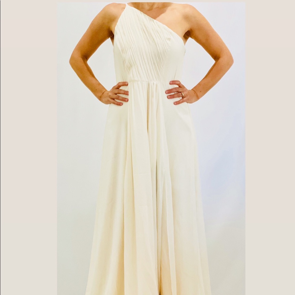 HALSTON HERITAGE ONE SHOULDER METALIC GOWN